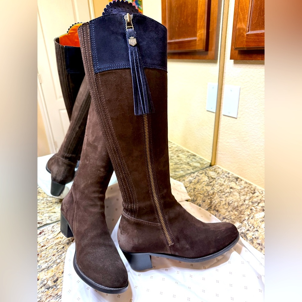 Fairfax and Favor Regina mid healed chocolate and navy blue suede boots Size 11